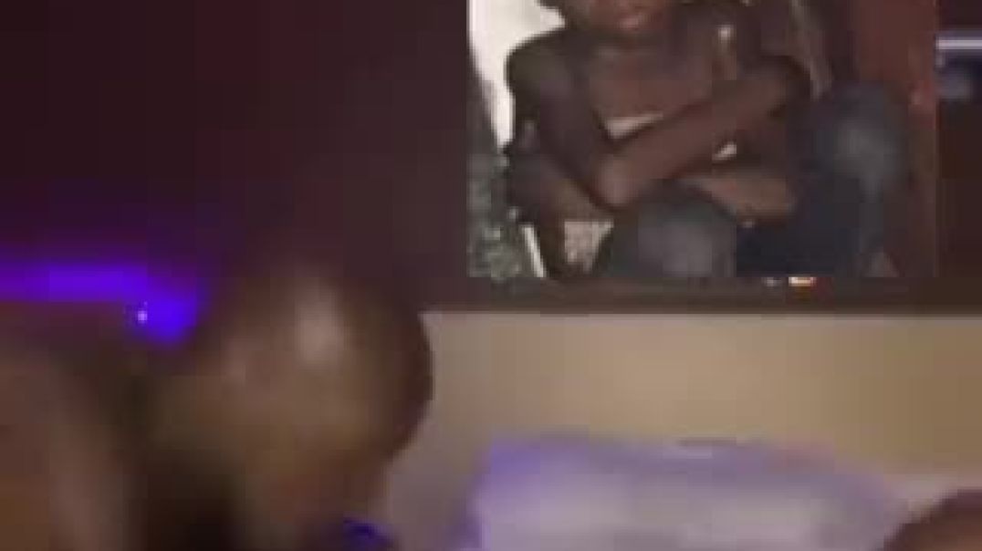 ⁣Bouzen an kouri anba zozo